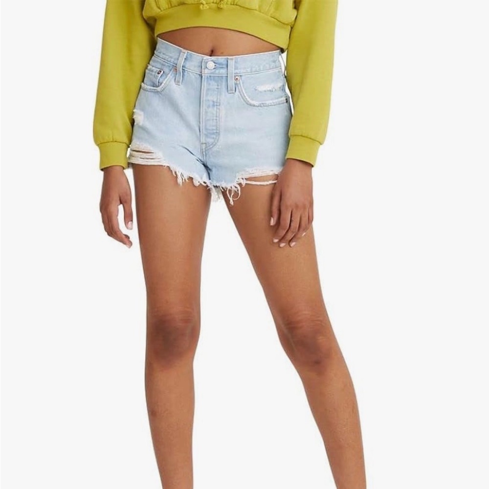 Levi’s Women’s 501 Original Shorts (Ojai Top - Light Indigo)